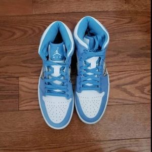 Size 9 - Jordan 1 Retro Alpha White University Blue 2007